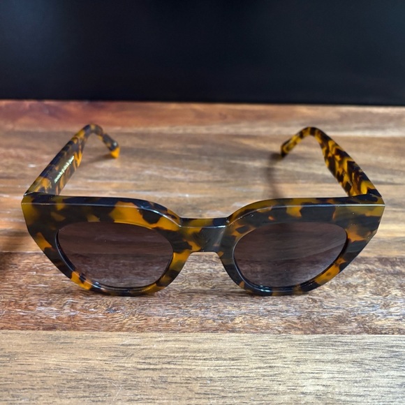 Monokel Eyewear Hilma Havana Brown Tortoise Shell Sunglasses main image 7